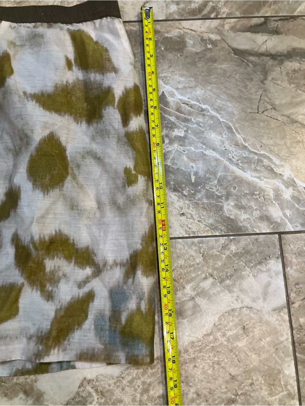 Ann Taylor Loft pencil mini skirt watercolor design - Picture 5 of 5